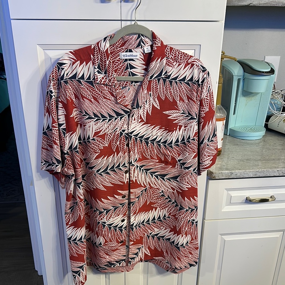 Caribbean Red and White Leaf Print Men's Shirt